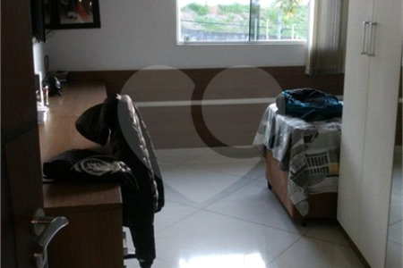 Casa à venda com 4 quartos, sendo 1 suíte, em Sacomã, São Paulo, SP