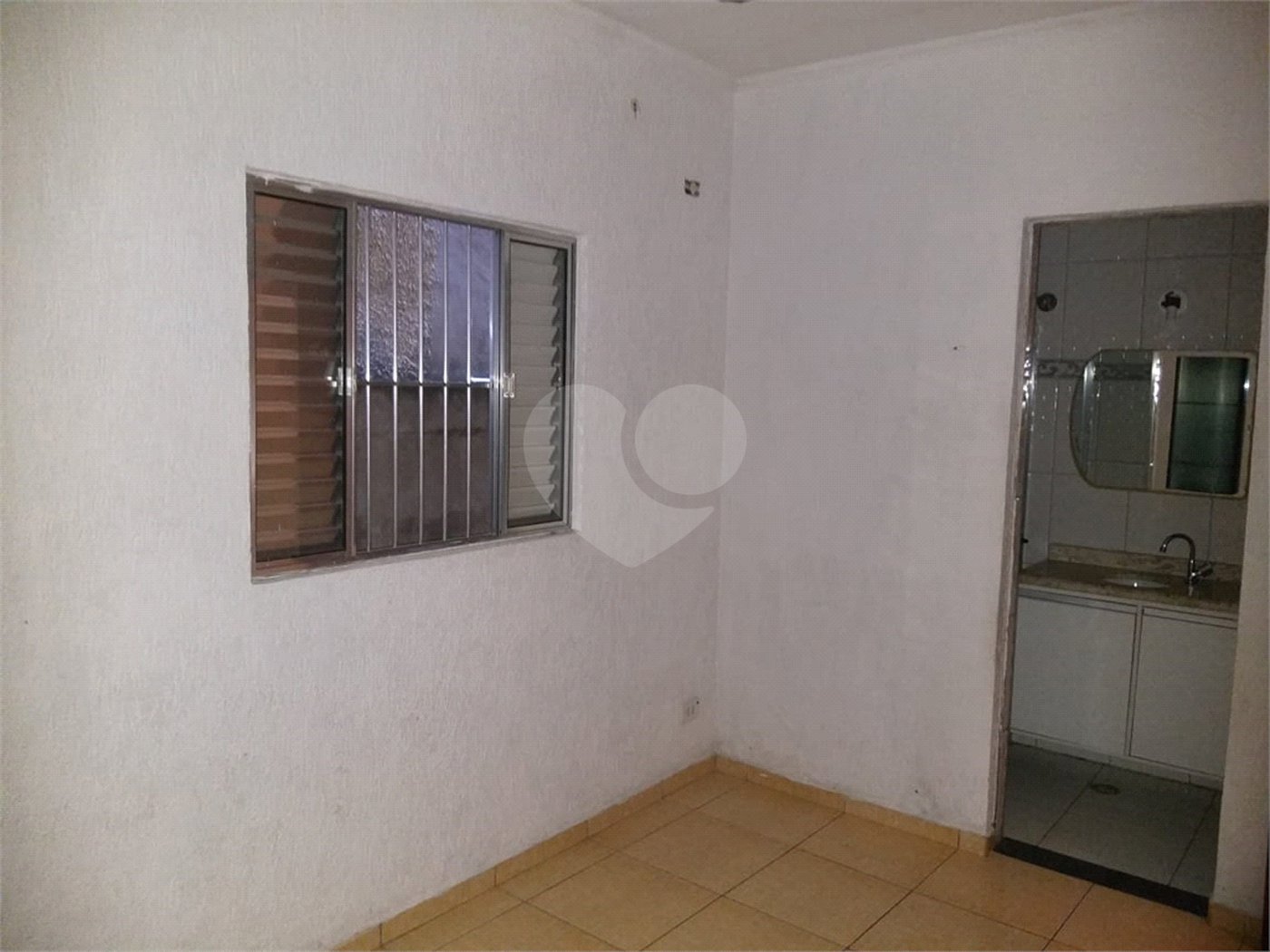 Sobrado à venda com 3 quartos, sendo 1 suíte, em Jardim Cruz do Corisco, São Paulo, SP
