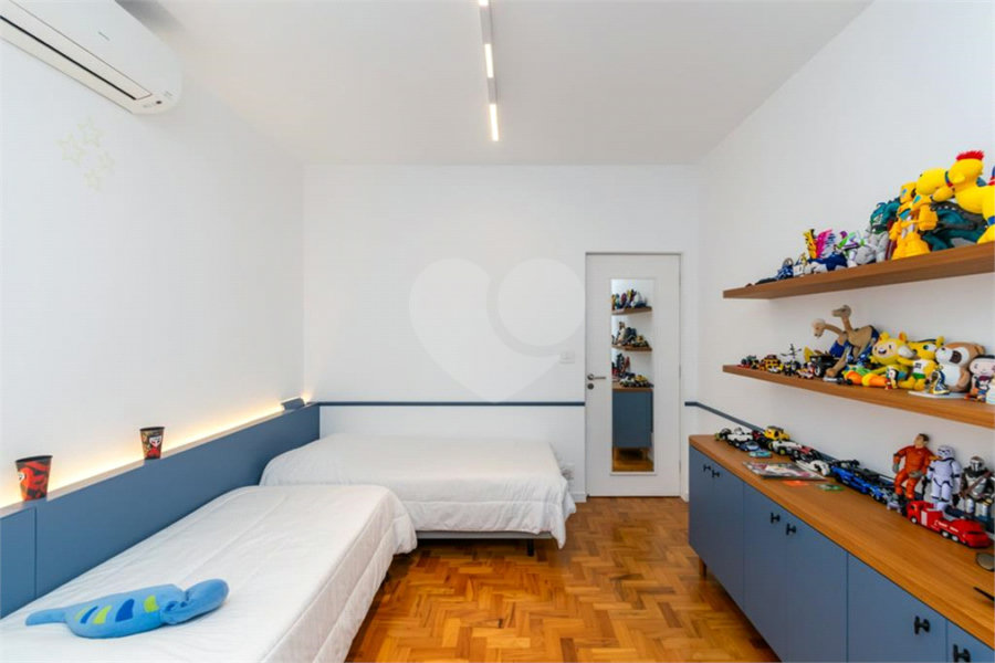 Apartamento à venda com 4 quartos, sendo 1 suíte, em Jardim Europa, São Paulo, SP