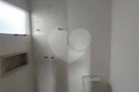 Casa Térrea à venda com 3 suítes em Jardim do Lago, Atibaia, SP