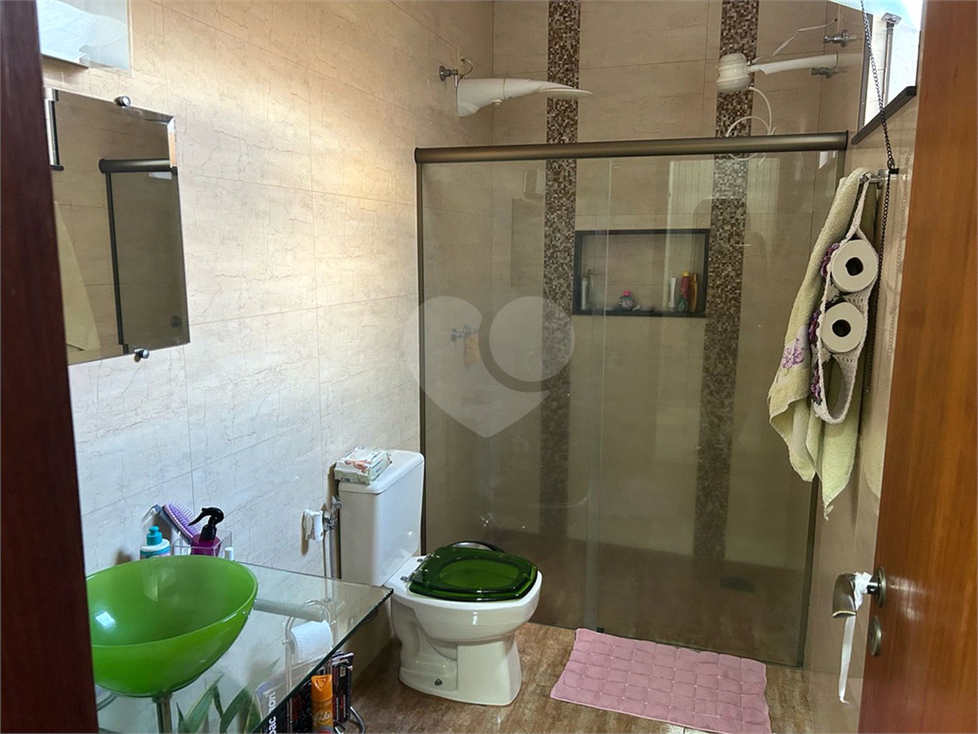 Casa à venda com 3 quartos, sendo 2 suítes, em Jardim de Cresci, São Carlos, SP
