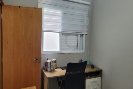 Sobrado à venda com 3 quartos, sendo 1 suíte,  em Vila Marari, São Paulo, SP