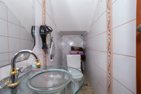Casa à venda com 3 quartos, sendo 1 suíte, em Jardim Santa Clara, Guarulhos, SP