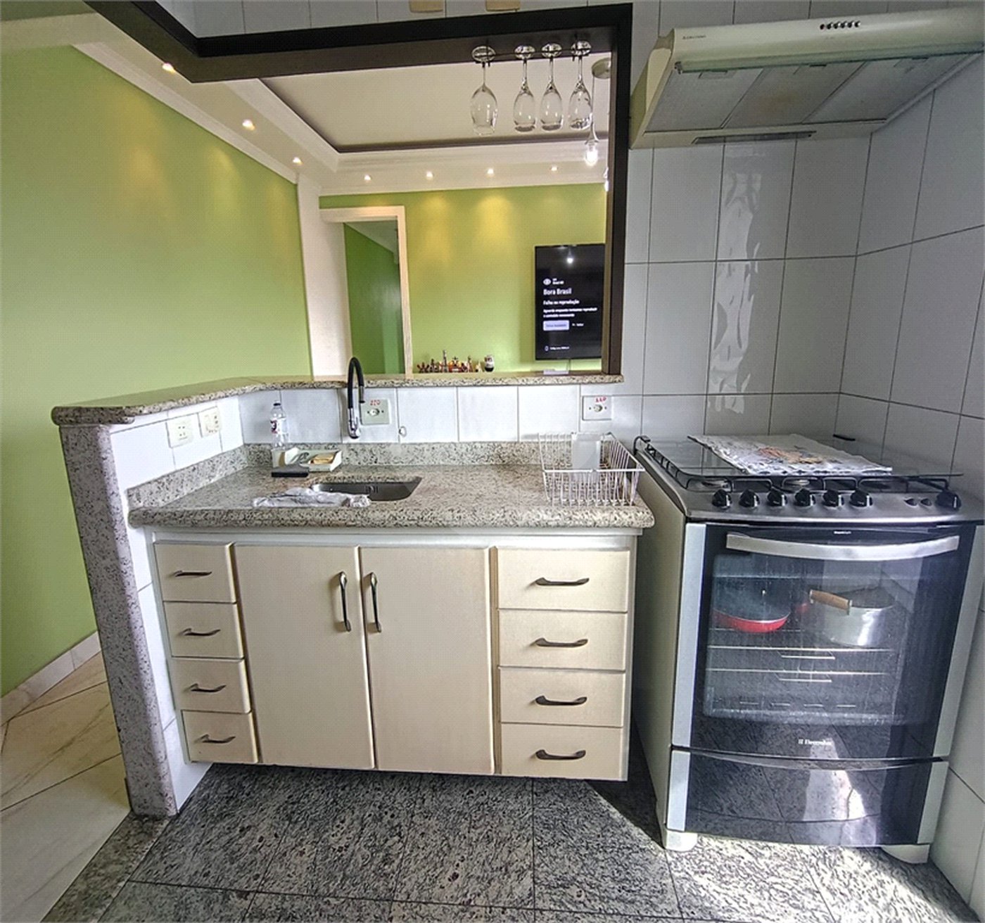 Apartamento à venda com 2 quartos em Chora Menino, São Paulo, SP