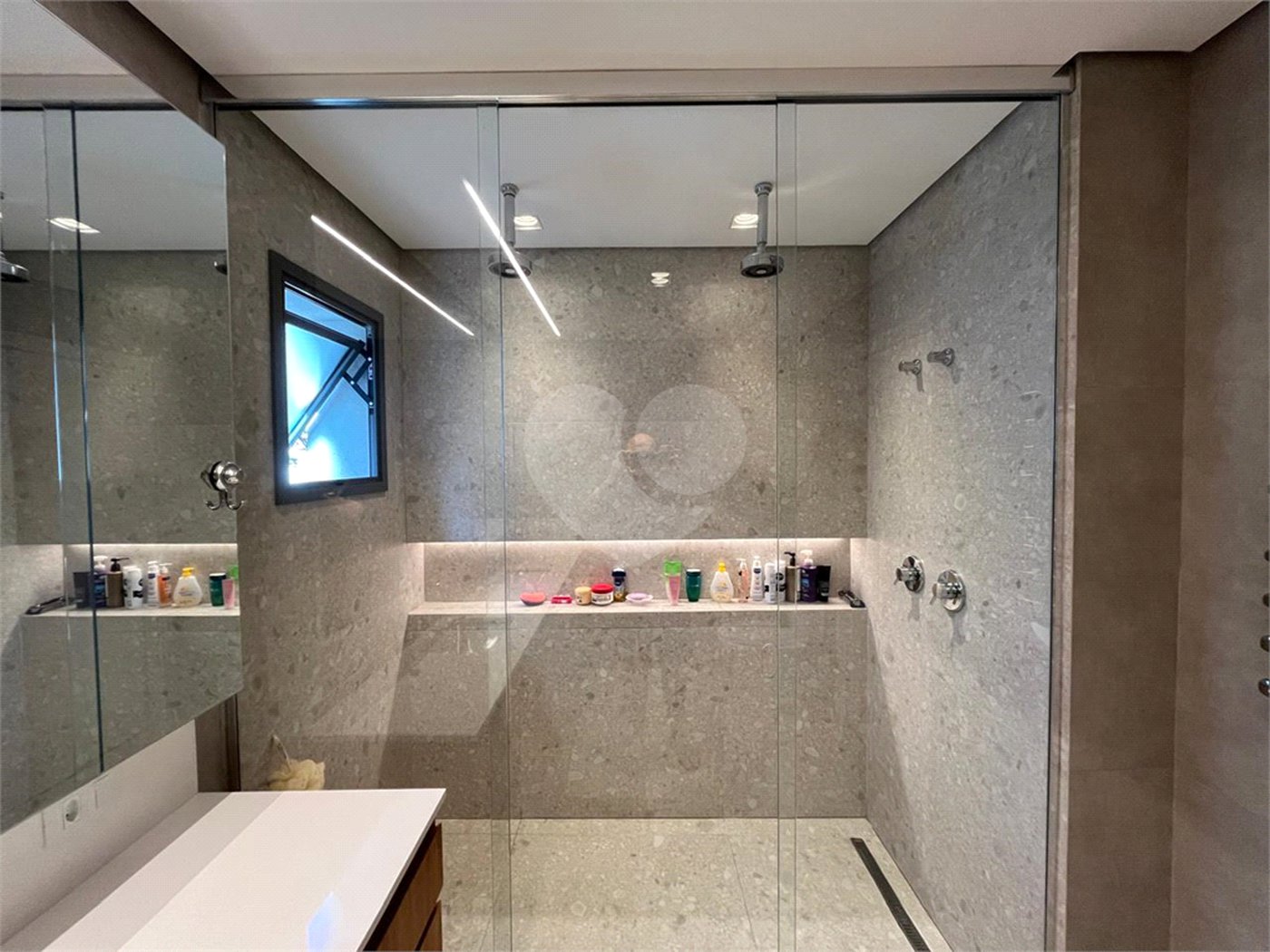 Apartamento à venda com 4 quartos, sendo 2 suítes, em Sumaré, São Paulo, SP