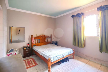 Sobrado à venda com 4 quartos, sendo 1 suíte, em Residencial Monte Verde, Indaiatuba, SP