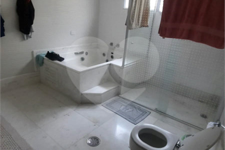 Casa à venda com 3 quartos, sendo 2 suítes,  em Vila Galvão, Guarulhos, SP