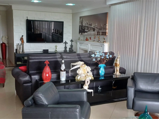 Apartamento à venda com 4 quartos, sendo 2 suítes,  em Santana, São Paulo, SP
