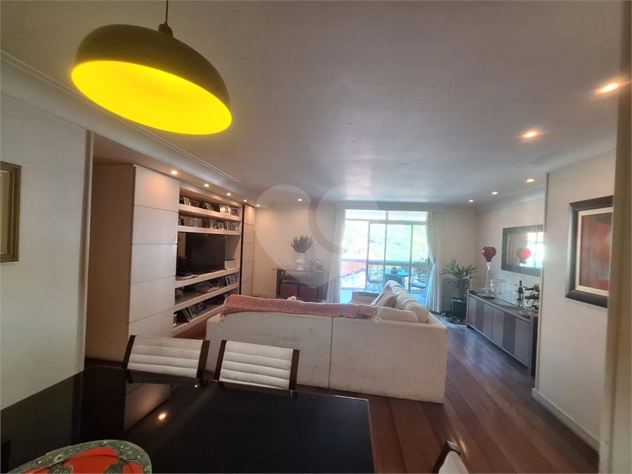 Apartamento à venda com 4 quartos, sendo 1 suíte,  em Tijuca, Rio de Janeiro, RJ
