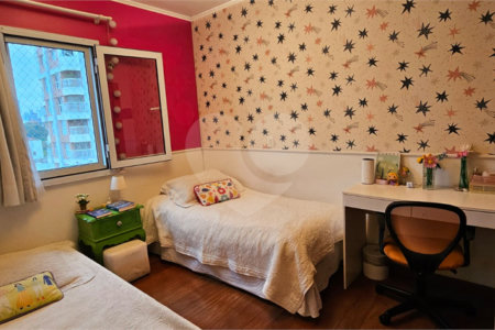 Apartamento à venda com 3 quartos, sendo 2 suítes, em Pinheiros, São Paulo, SP