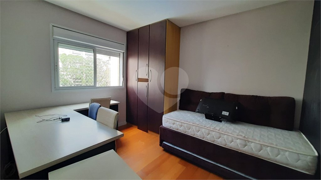 Apartamento à venda com 3 suítes em Jardim Marajoara, São Paulo, SP