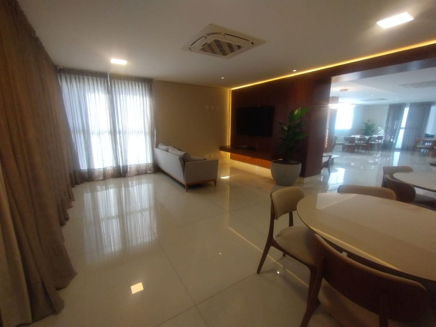 Apartamento Residencial à venda, Gonzaga, Santos - AP1742.