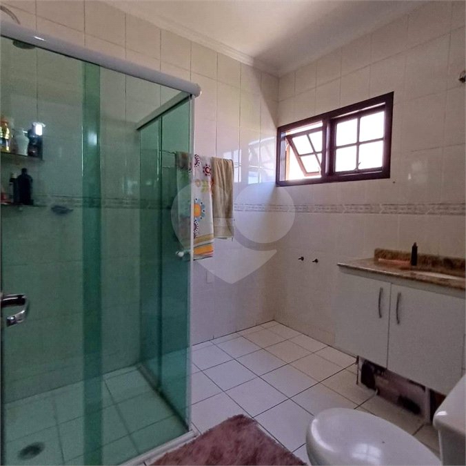 Casa à venda com 4 quartos, sendo 2 suítes,  em Vila Oliveira, Mogi das Cruzes, SP