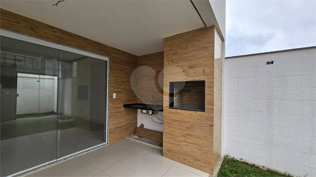Casa à venda com 4 quartos, sendo 3 suítes, no condomínio Grand Park, Rio de Janeiro - RJ