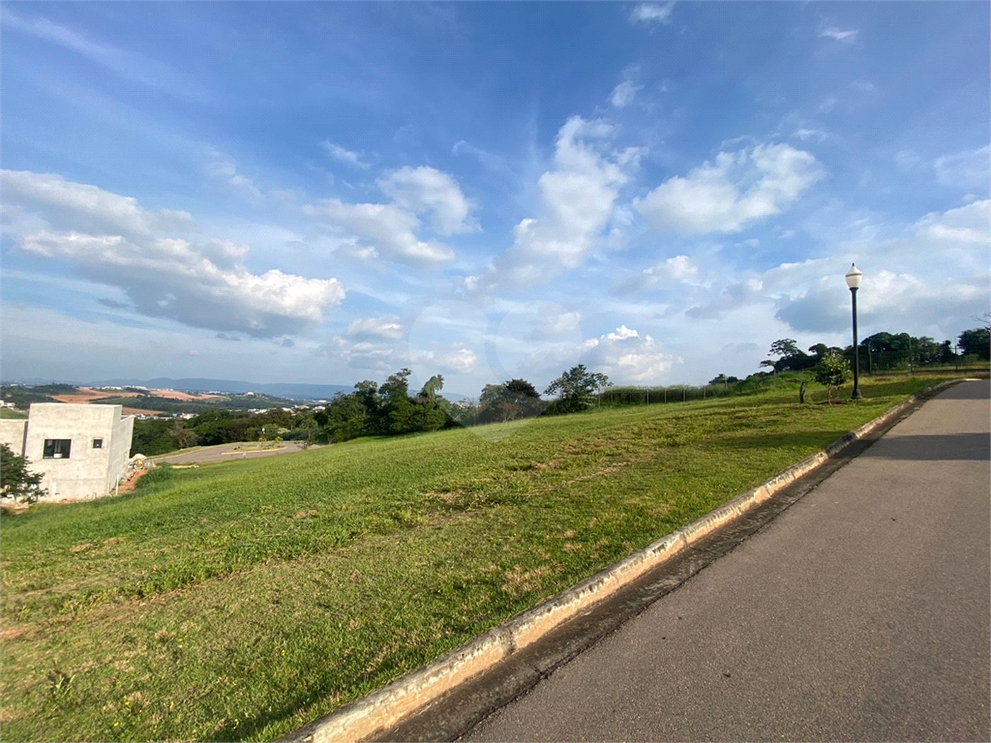Terreno à venda no condomínio Solar Bandeirantes, Itupeva - SP