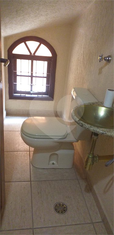 Sobrado à venda com 3 quartos, sendo 1 suíte, em Tremembé, São Paulo, SP