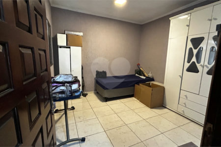 Sobrado à venda com 3 quartos, sendo 2 suítes, em Cidade São Francisco, São Paulo, SP