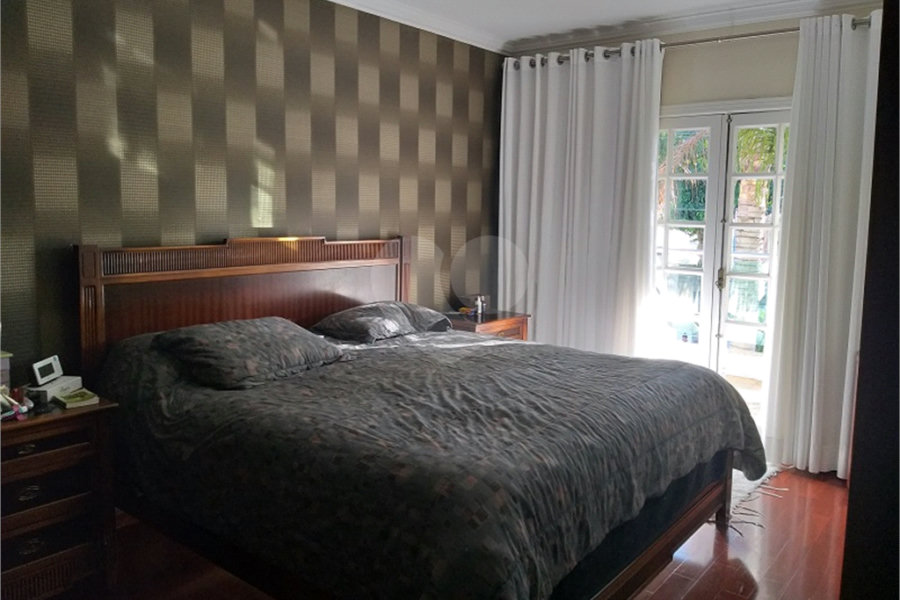 Casa à venda com 4 suítes em Jardim Floresta, São Paulo, SP