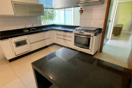 Casa à venda ou para alugar com 3 suítes em Jardim Salto Grande, Araraquara, SP