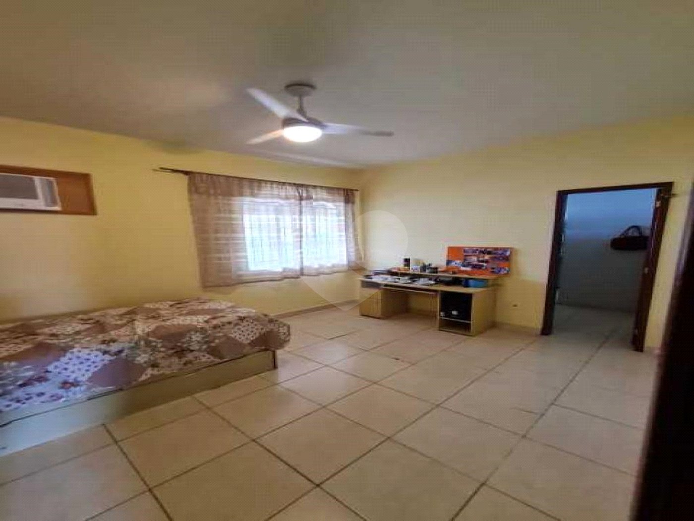 Casa à venda com 1 quarto, sendo 3 suítes, em Campo Grande, Rio de Janeiro, RJ