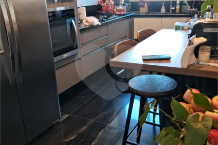 Apartamento à venda com 3 suítes em Vila Mariana, São Paulo, SP