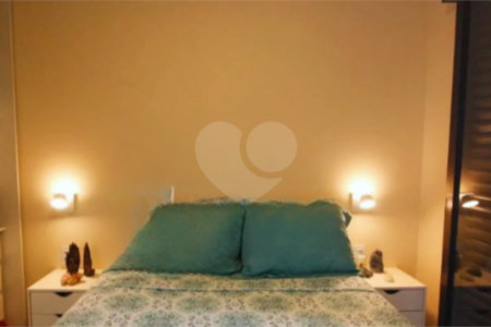 Apartamento à venda com 2 suítes em Jardim Londrina, São Paulo, SP