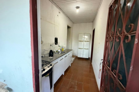 Casa Térrea à venda com 9 quartos, sendo 2 suítes, no condomínio Seranila, Monte Mor - SP