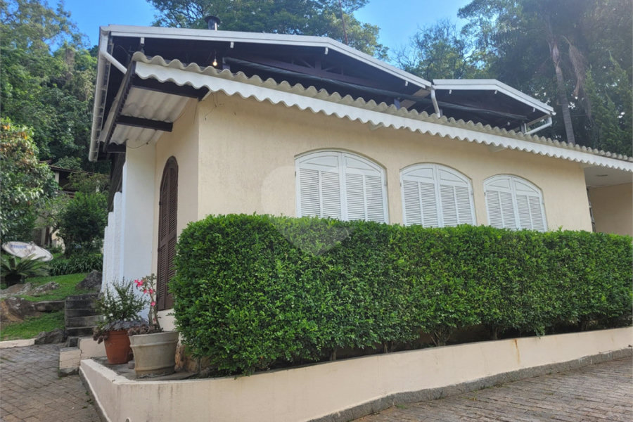 Sítio à venda com 6 quartos, sendo 3 suítes, em Serra da Cantareira, Mairiporã, SP