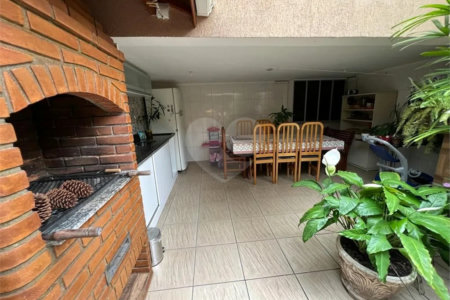 Sobrado à venda com 4 quartos, sendo 1 suíte, em Ipiranga, São Paulo, SP