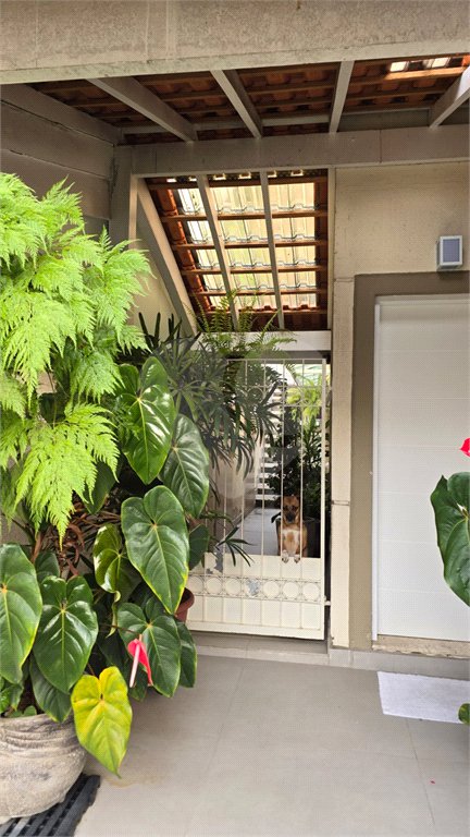 Casa à venda com 3 quartos, sendo 1 suíte, no condomínio Reserva das Flores - Casas, Guarulhos - SP