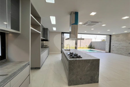 Casa à venda com 4 suítes no condomínio Alphaville Nova Esplanada 1, Votorantim - SP