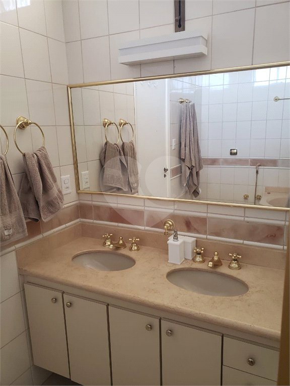 Casa à venda com 3 suítes em Vila Harmonia, Araraquara, SP