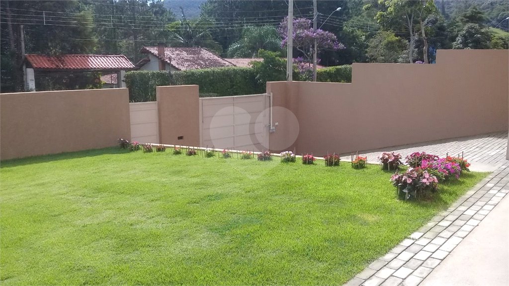Casa à venda com 3 quartos, sendo 1 suíte,  em Loteamento Jardim Solares, Atibaia, SP
