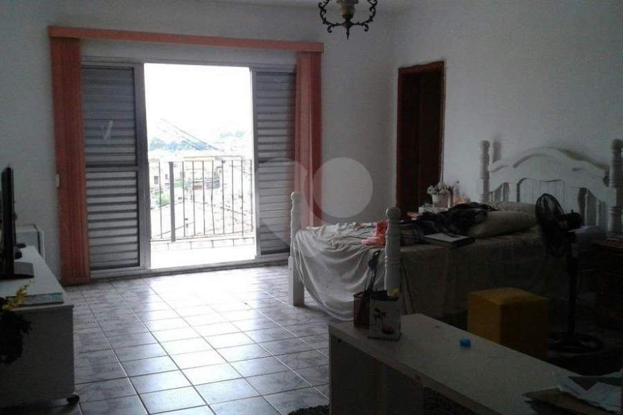 Sobrado à venda com 3 quartos, sendo 2 suítes, em Parada Inglesa, São Paulo, SP