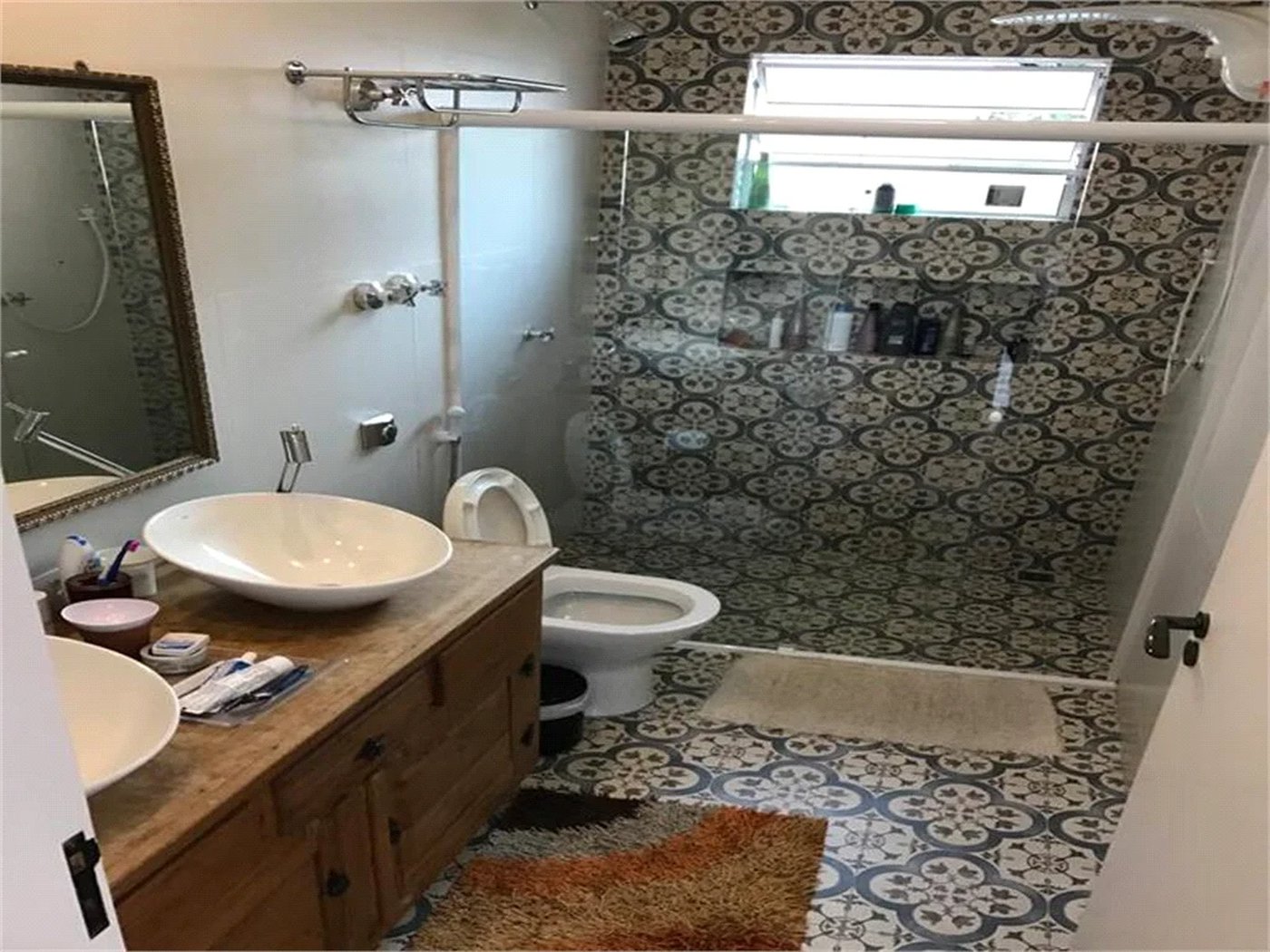 Casa de Vila à venda com 3 quartos, sendo 1 suíte, em Cidade São Francisco, São Paulo, SP
