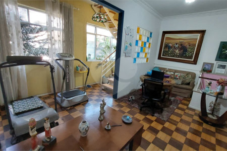 Casa à venda com 6 quartos, sendo 3 suítes, em Grajaú, Rio de Janeiro, RJ
