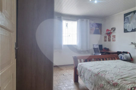 Sobrado à venda com 3 quartos em Vila Medeiros, São Paulo, SP