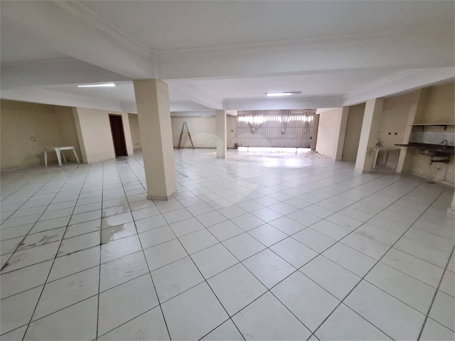 Sobrado à venda ou para alugar com 5 quartos, sendo 4 suítes,  em City América, São Paulo, SP