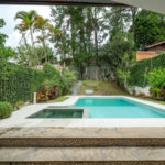 Sobrado à venda com 4 suítes em Jardim Cordeiro, São Paulo, SP