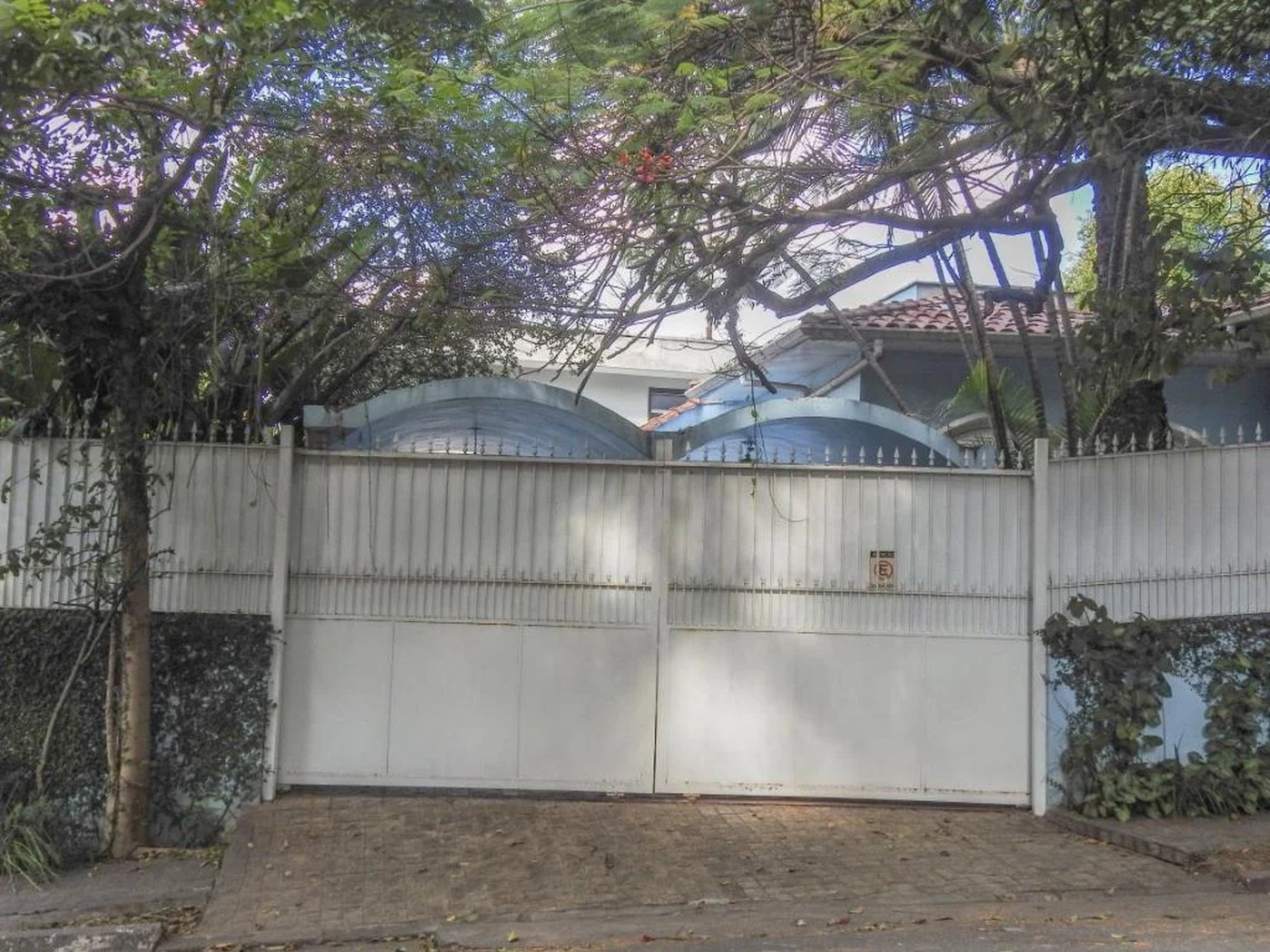 Casa Térrea à venda com 4 quartos, sendo 2 suítes,  em Jardim das Bandeiras, São Paulo, SP