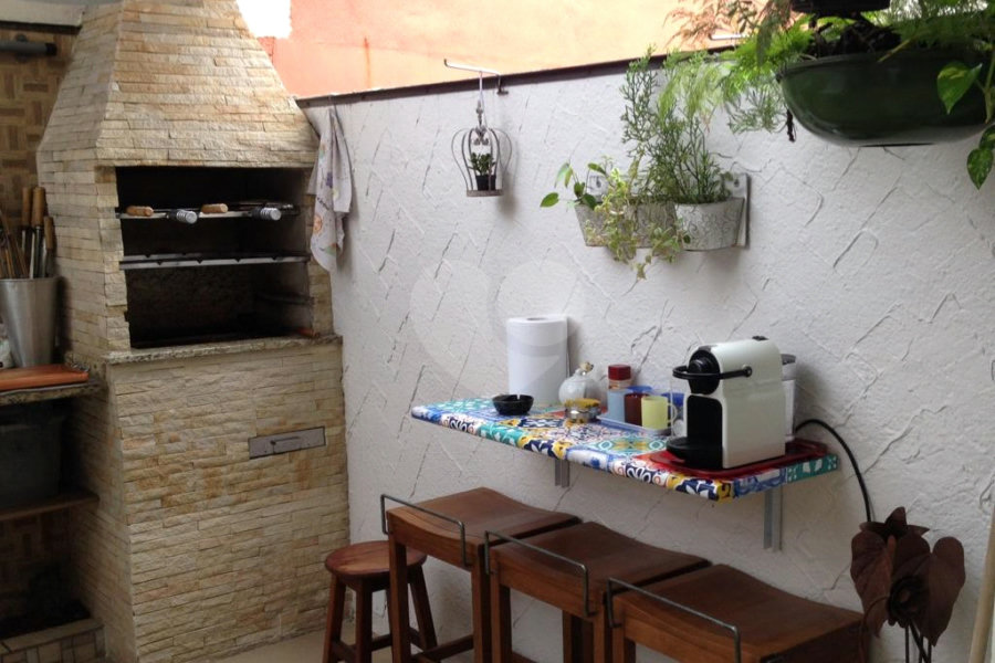 Casa à venda com 2 quartos, sendo 1 suíte, no condomínio Villas de São Francisco I, São Paulo - SP