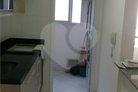 Apartamento à venda com 3 quartos, sendo 1 suíte,  em Vila Caraguatá, São Paulo, SP