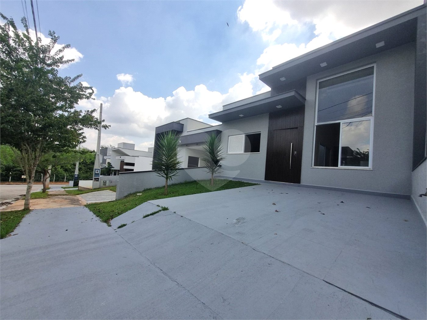 Casa à venda com 3 quartos, sendo 1 suíte, no condomínio Jardim Residencial Villagio Ipanema I, Sorocaba - SP