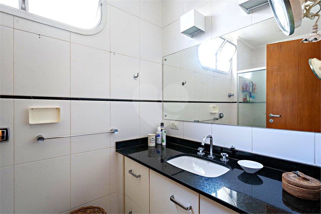 Apartamento à venda com 3 quartos, sendo 1 suíte,  em Jardim Marajoara, São Paulo, SP