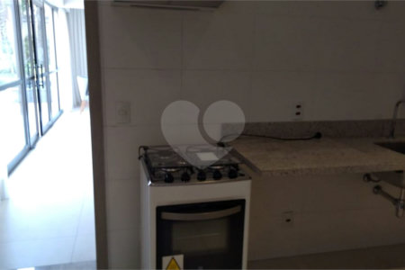 Apartamento à venda com 3 suítes em Vila Monumento, São Paulo, SP