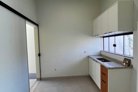 Casa à venda com 2 quartos, sendo 1 suíte,  em Vila Nova, Três Lagoas, MS