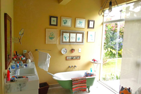 Casa à venda com 4 quartos, sendo 2 suítes,  no condomínio Vivenda do Lago, Sorocaba - SP