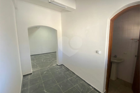 Casa à venda com 4 quartos, sendo 2 suítes,  em Jardim do Lago, Atibaia, SP