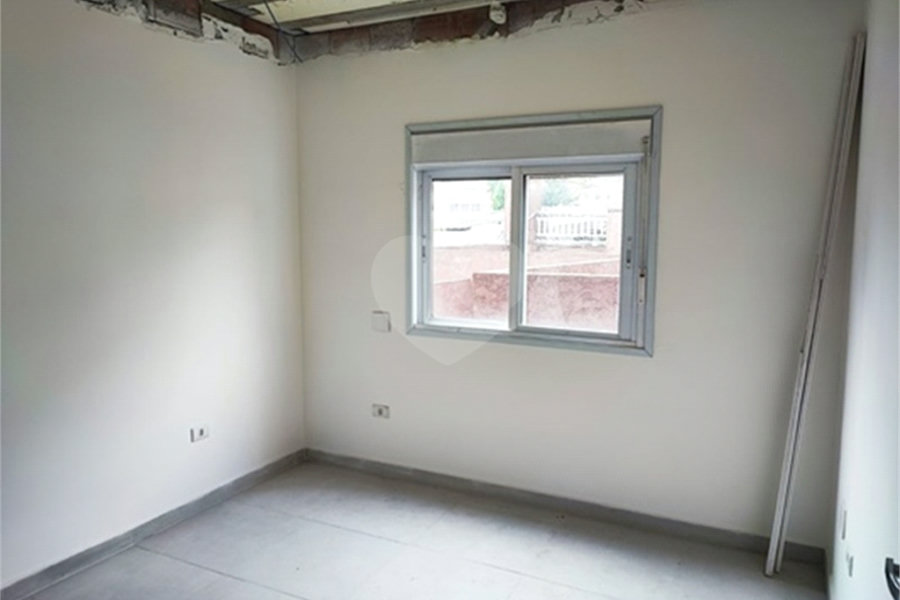 Casa à venda com 3 quartos, sendo 1 suíte,  no condomínio Ouro Verde, Guarulhos - SP