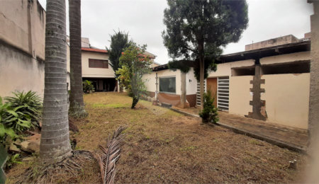 Casa Térrea à venda com 3 quartos, sendo 1 suíte,  em Jardim Prudência, São Paulo, SP